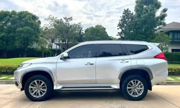 MITSUBISHI PAJERO 4X4-To-Sell